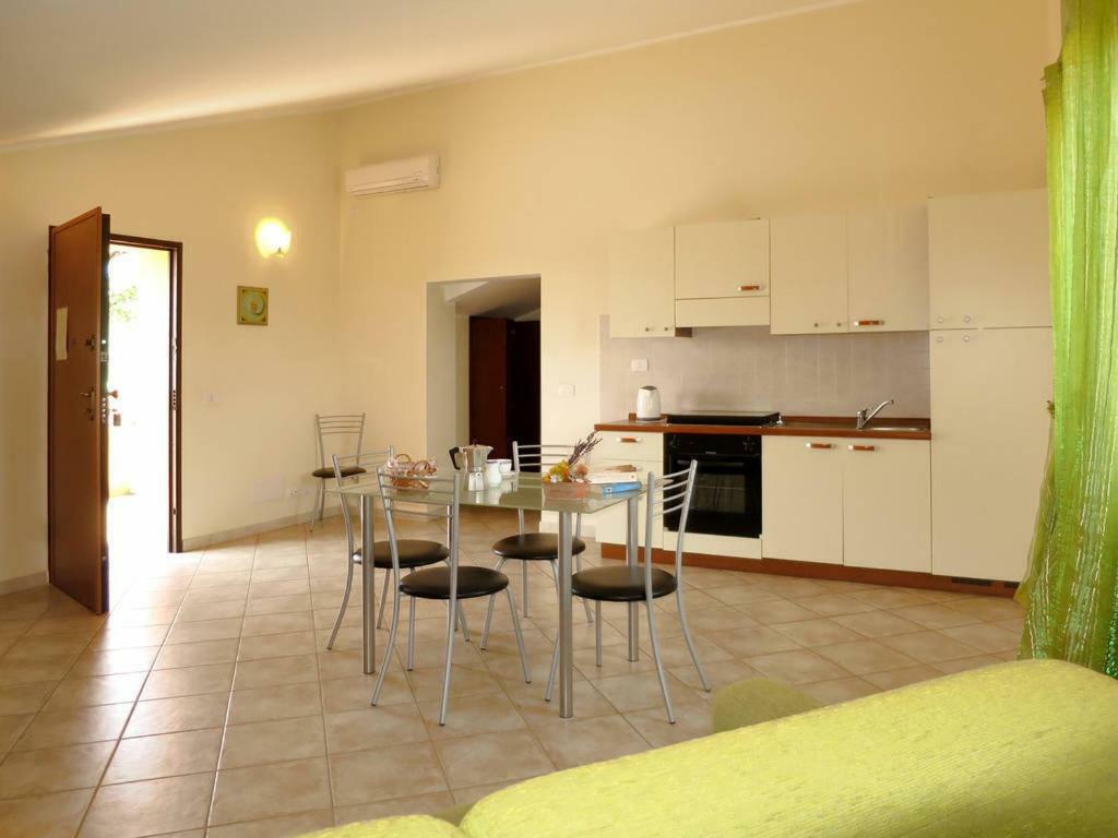 Recidence L' Infinito Appartement Carbognano Buitenkant foto